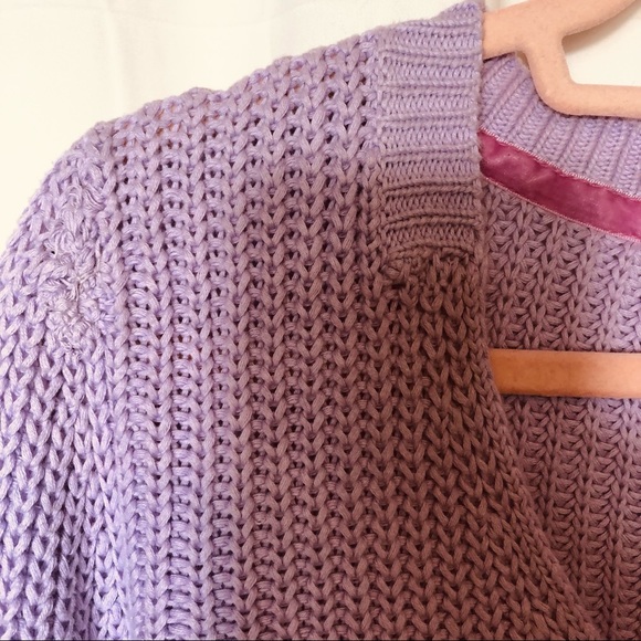 Free People Lavendar v neck bell long sleeve cropped  sweater size XS EUC - Picture 3 of 5